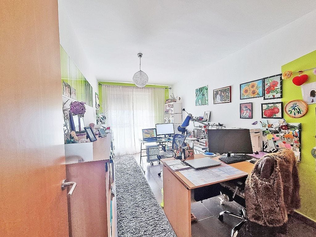 Brokla Realty (17)