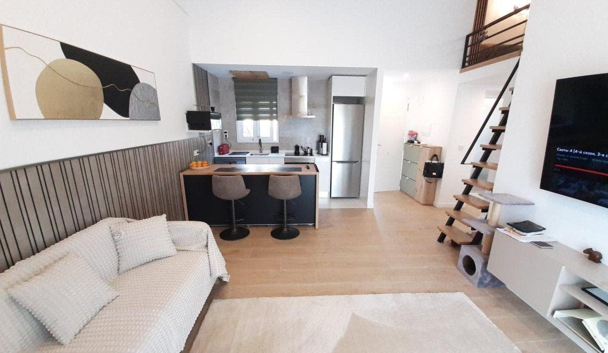 Brokla Realty (1) Отремонтированная квартира рядом с пляжем Леванте