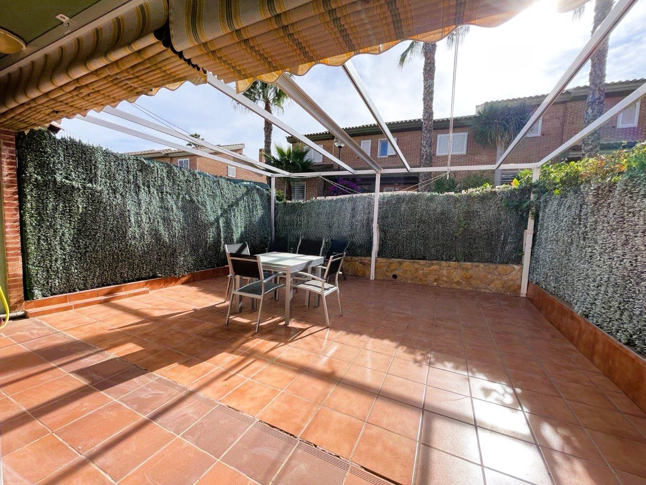 Impresionante adosado en venta en Albir (15)