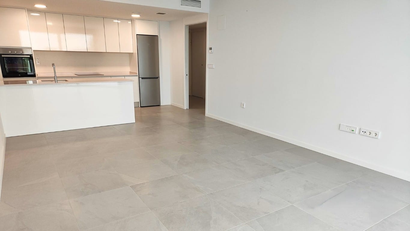 Роскошный-таунхаус-с-садом-в-продажу-в-Финестрате-03