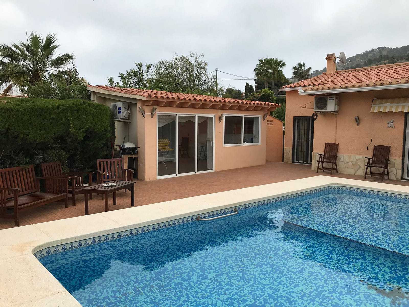 Brokla Realty (1) Villa for Rent in Albir with Guest House