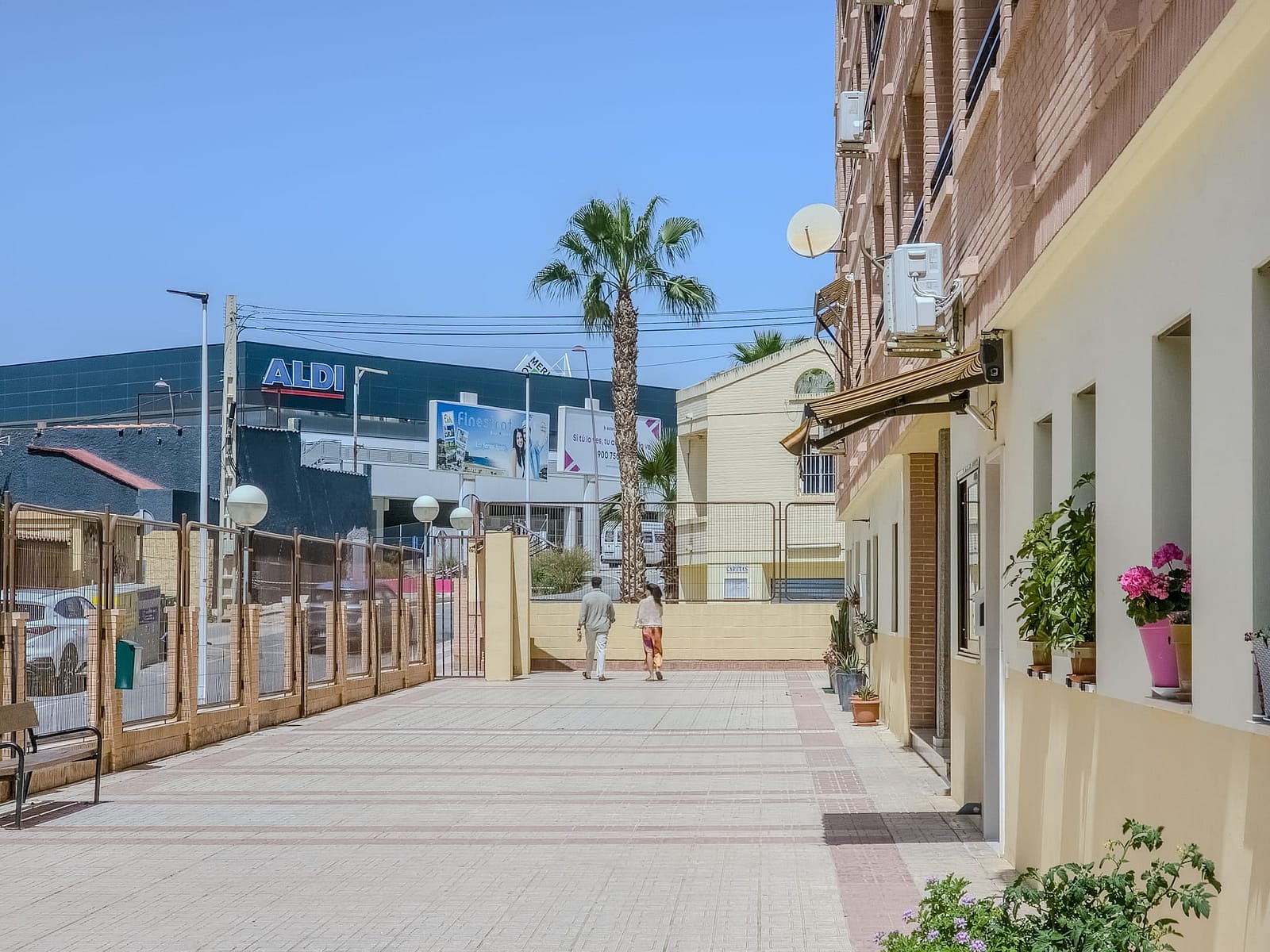 4-Bedroom-Apartment-in-Edificio21