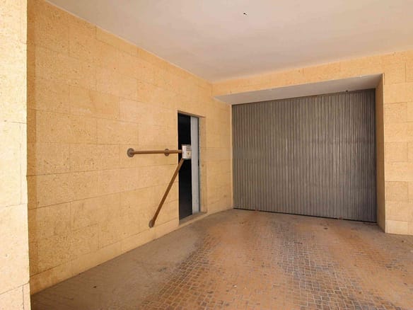 Commercial Property for Sale in Altea