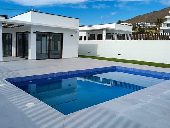 Luxury Villa for Sale in Seascape Blue Finestrat