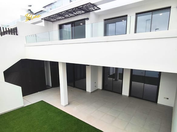 Luxury Garden Townhouse for Sale in Finestrat