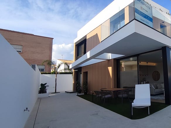 Luxury Villa for Sale in Torre de la Horadada