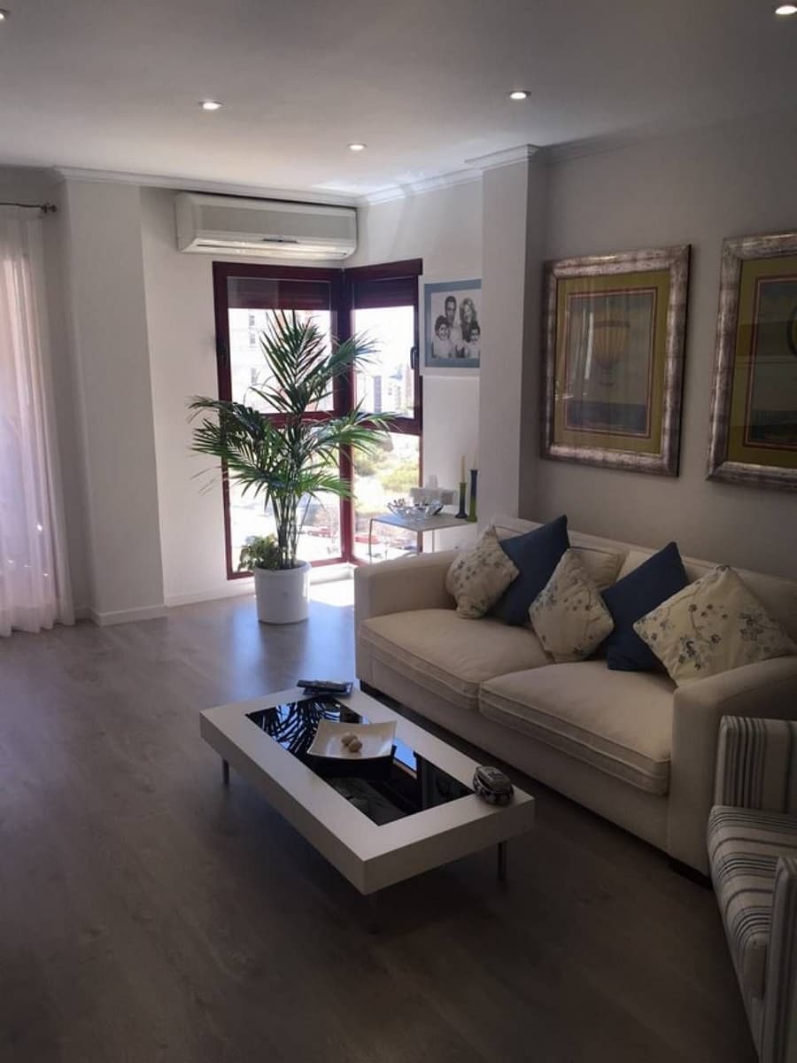 Brokla Realty (1) Flat for Sale in Benidorm Playa de Poniente